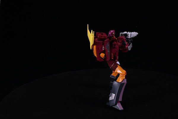 MP 40 Masterpiece Targetmaster Hot Rod High Res Official Images 12 (12 of 24)